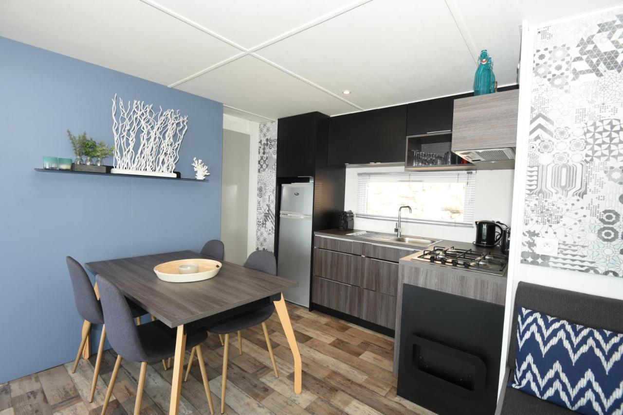 Mobil Home Vue Sur Mer - Racine 03 Saint-Raphaël Dış mekan fotoğraf